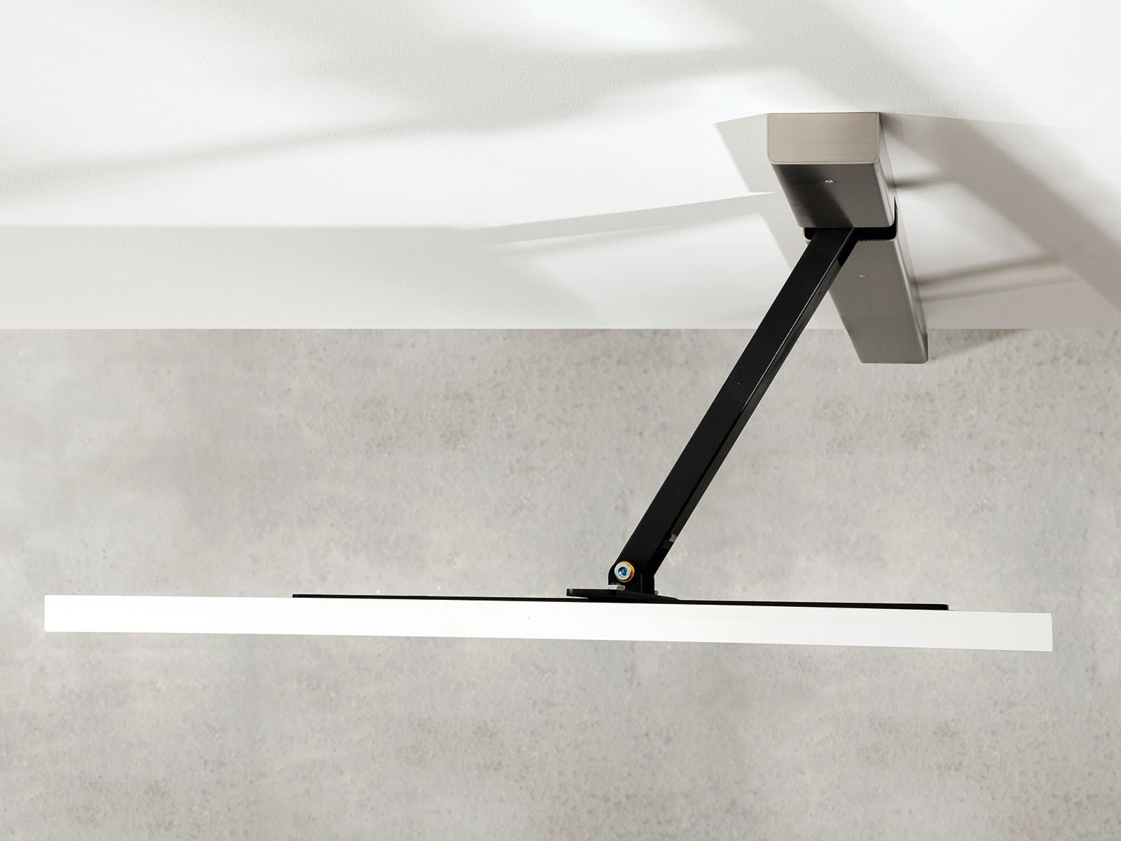 Wissmann design TV wall mount solution art128 swivel-mounted