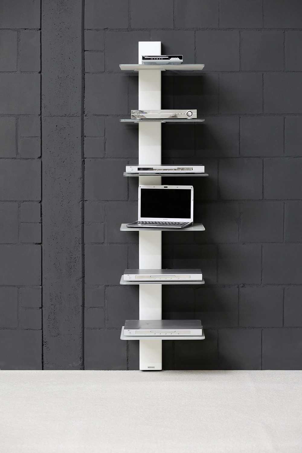 WISSMANN design shelf prop art145