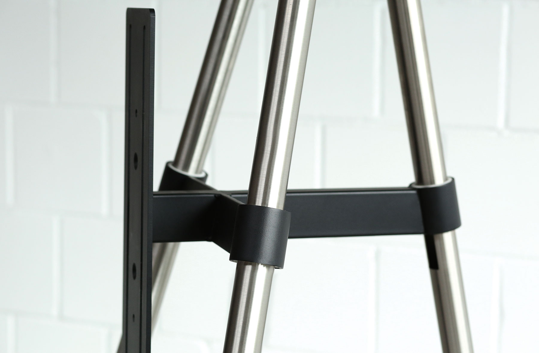 WISSMANN TV Mount Stand tripod art130