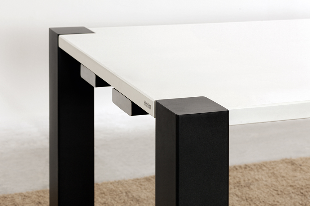 WISSMANN design dining table quad art608