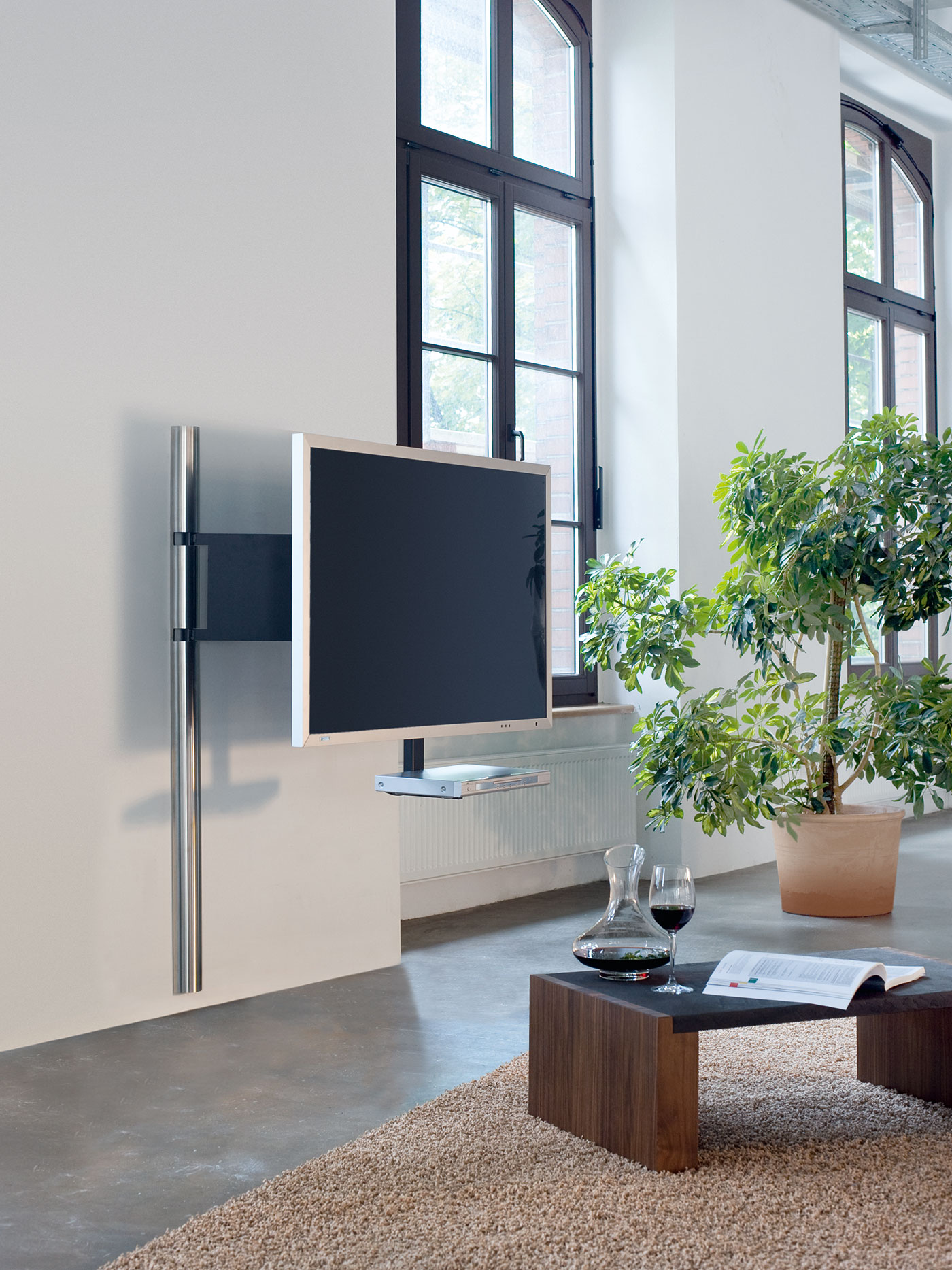 Wissmann design TV wall mount solution art123 swivel stainless steel up to 85”